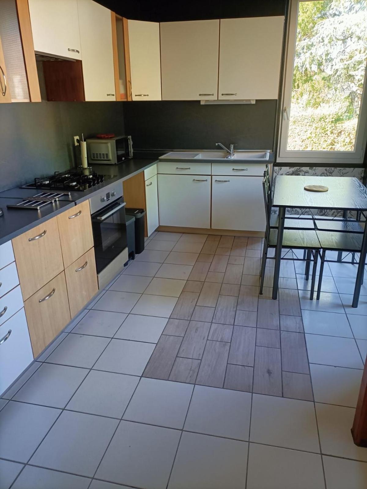 Maison 3 Chambres - Chez Florence Yzeure Ngoại thất bức ảnh